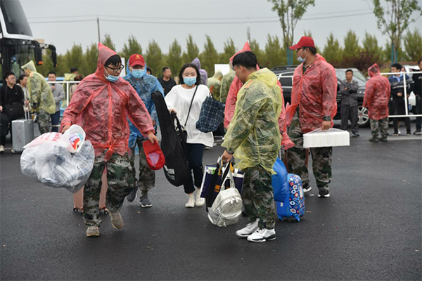 我校曹妃甸校区喜迎新生