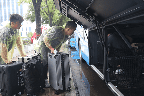 绵绵秋雨润万物  满“新”欢喜迎新生——bat365在线登录网站喜迎2024级新同学