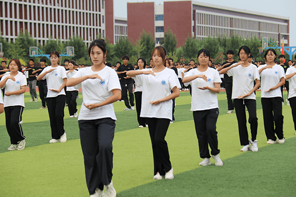 逐梦开学季·感恩教师节——bat365在线登录网站隆重举办2024级新生开学典礼暨第40个教师节庆祝大会