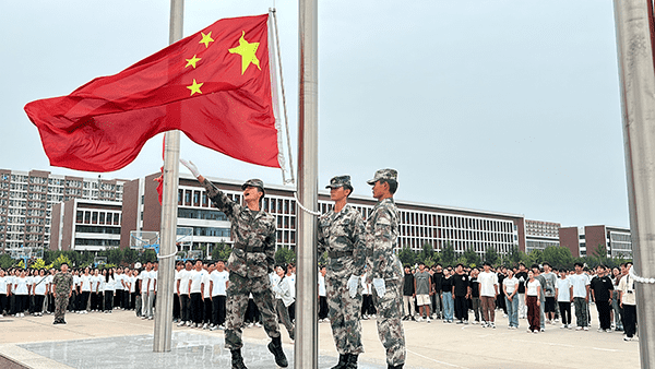 逐梦开学季·感恩教师节——bat365在线登录网站隆重举办2024级新生开学典礼暨第40个教师节庆祝大会